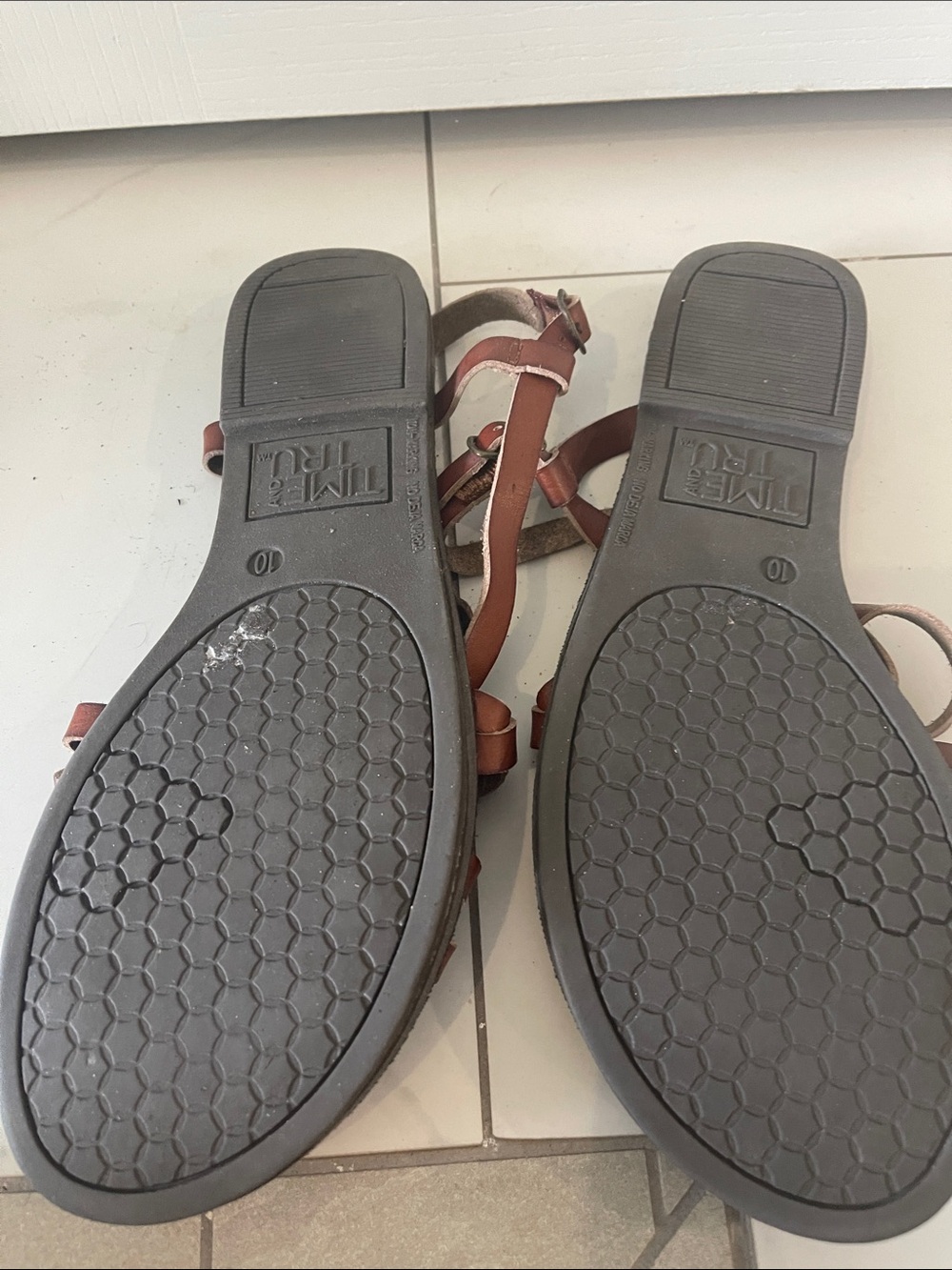 Time and Tru Brown Strappy Flat Sandals - Picture 3 of 5